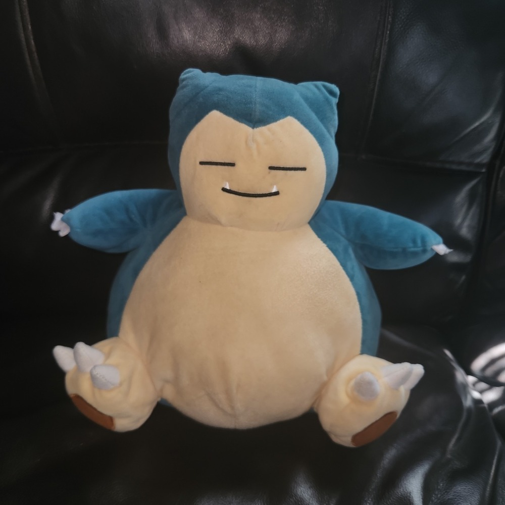Pokemon Snorlax Plush 10.5" 2018 Official Nintendo Stuffed Animal
